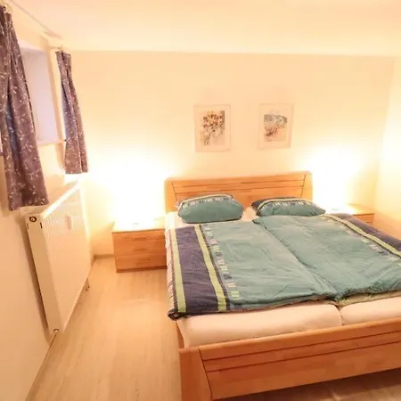 Apartament Nordheimstrasse-150-wohnung-2 *